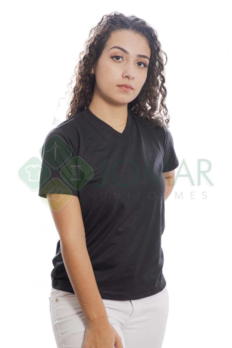 Camiseta feminina preta malha fria